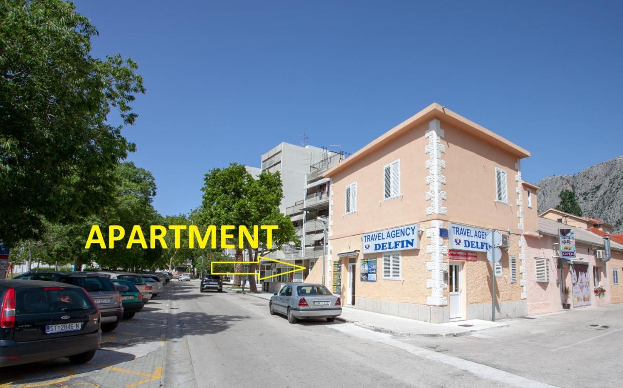 Ap Punta Next To Sandy Beach, Apartment With Garden Omiš Esterno foto